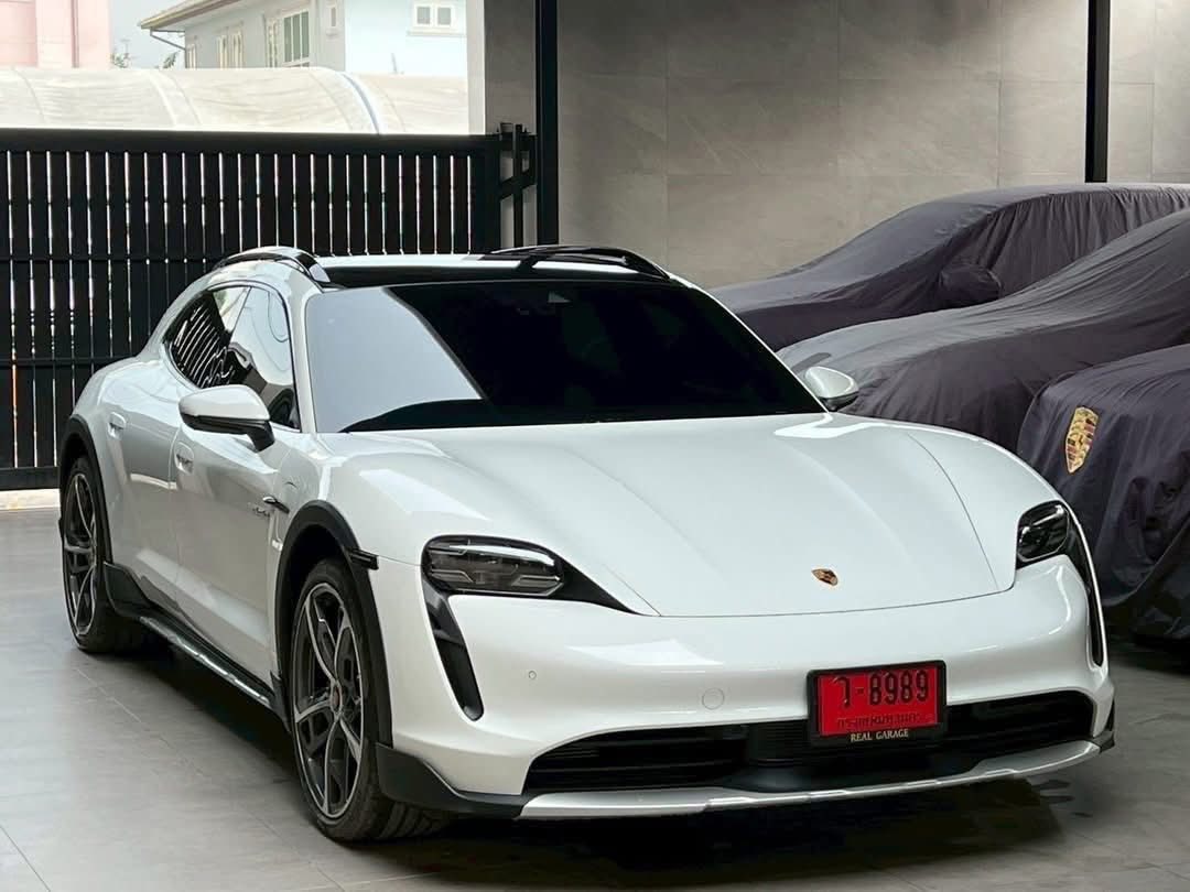 Porsche MPORSCHE TAYCAN TURISMO 4S