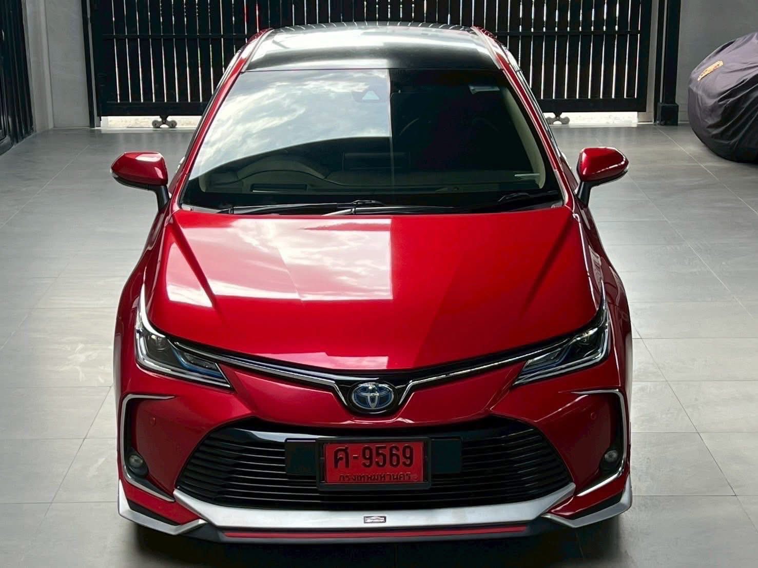 Toyota NEW ALTIS 1.8 Hybrid TOP